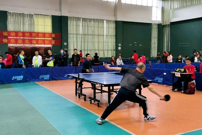 世界泳联世锦赛唐钱婷获女子50米蛙泳银牌