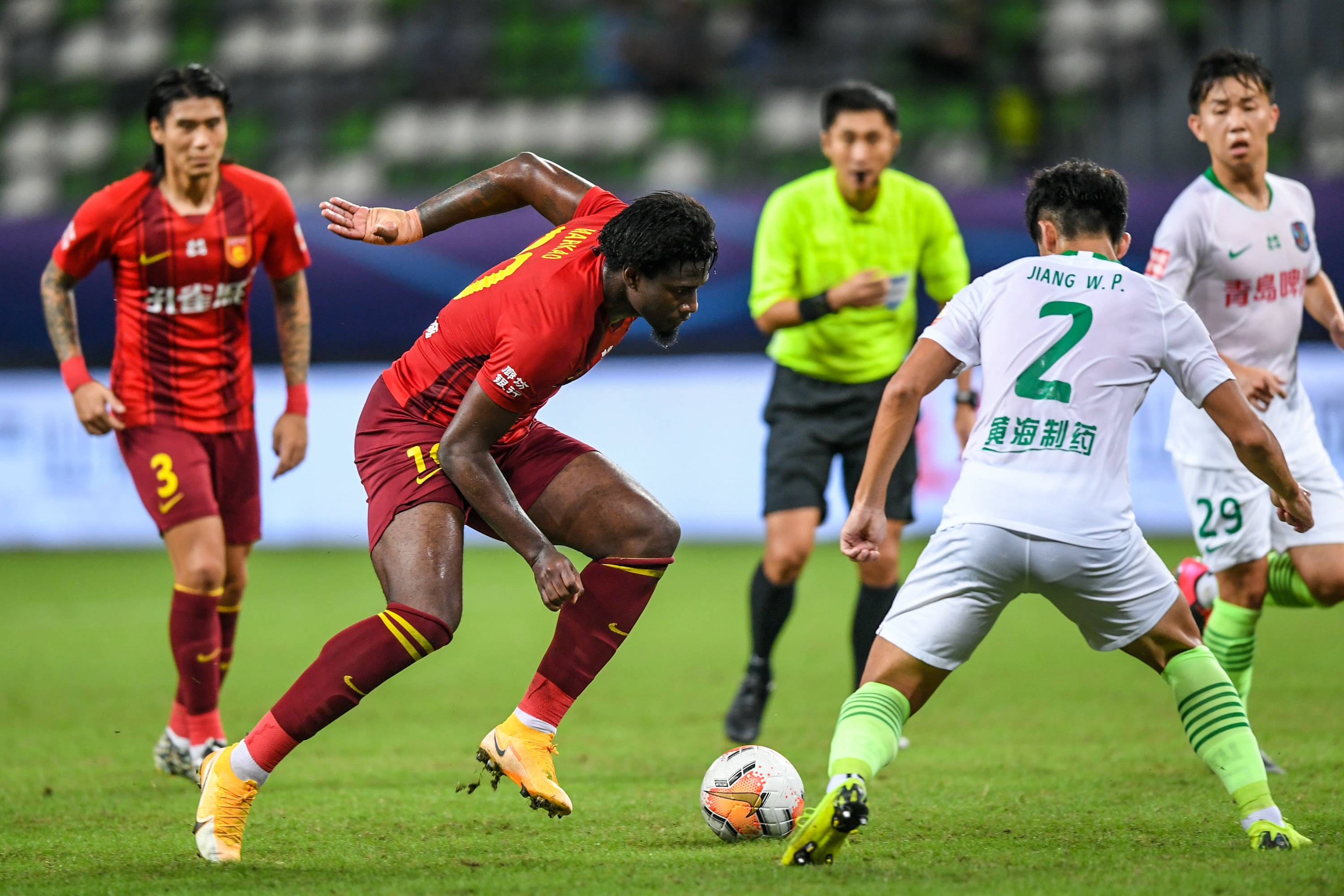 许多团队的 许多团队的